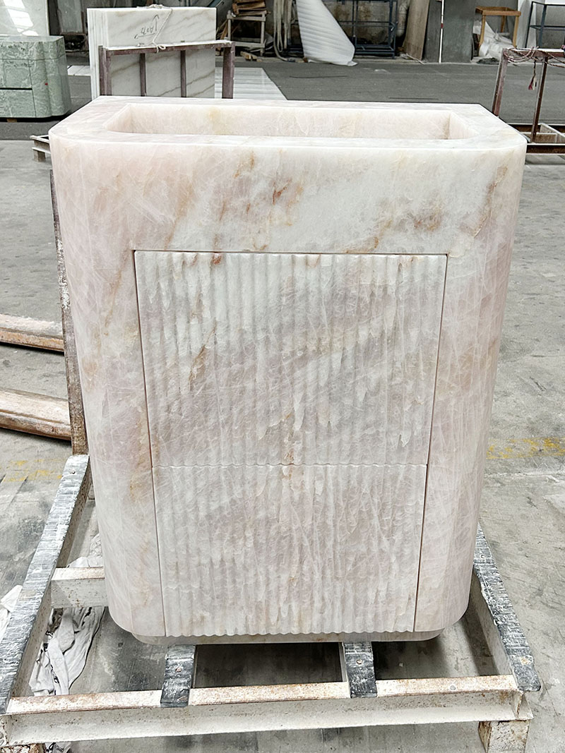 Pink crystal quartzite pedestal washbasin Pink crystal quartzite pedestal washbasin